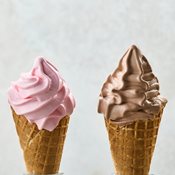 Lade das Bild in den Galerie-Viewer, Dänisches Softeis - Flüssig-Mix Schokolade - DANICA - 12x 1 Liter