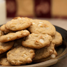 Lade das Bild in den Galerie-Viewer, Backfeste Schokoladen-Chunks "Weiss" - 10kg