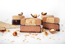 Lade das Bild in den Galerie-Viewer, Vela Bianca Crisp - Weiße Haselnuss, Buenisimo Crisp (Füllung, Aufstrich) - 6kg
